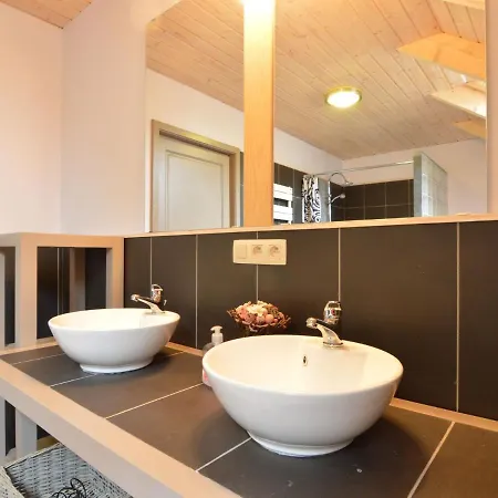 Sophisticated Holiday In With Sauna *